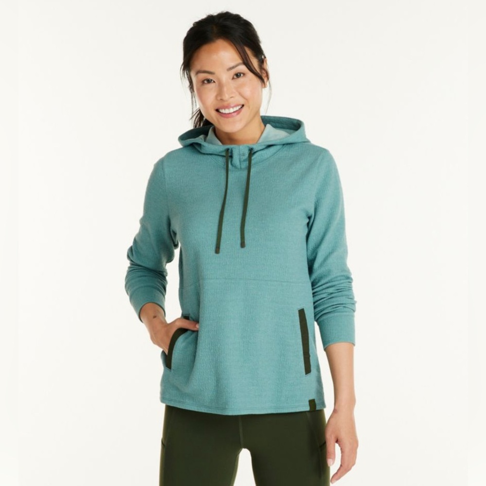 LL Bean Women’s double layer pullover textured ho… - image 1